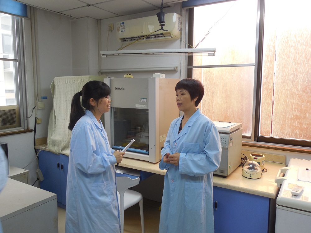 专家评审组对我所实验室进行“国家实验室2020年度认可复评审与监督评审”（图片）20